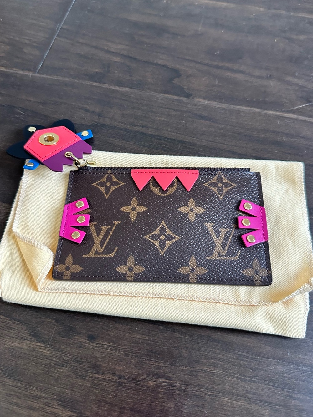 Louis Vuitton Pochette Cles Monogram Totem